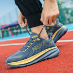 Men's Thick-soled Running Shoes Breathable Mesh Sports Shoes