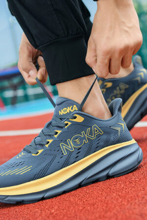 Men's Thick-soled Running Shoes Breathable Mesh Sports Shoes