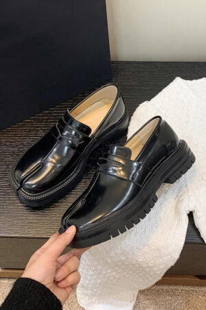 Loafers Women's Autumn New Genuine Leather Leather Shoes Split Toe Shoes Slip-on Horseshoe Shoes Pig Feet Shoes Single-layer Shoes